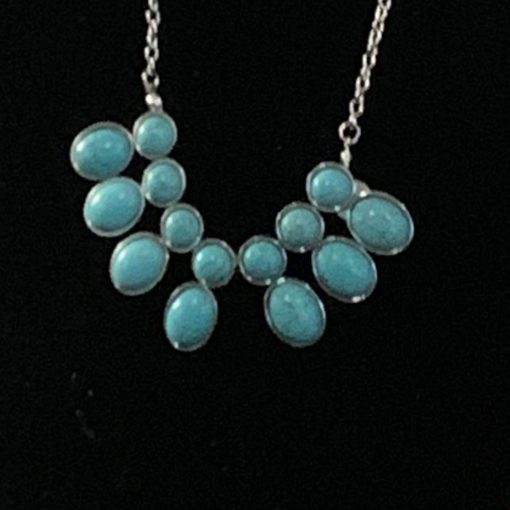 Jewelry Set - Picture 2 of 4